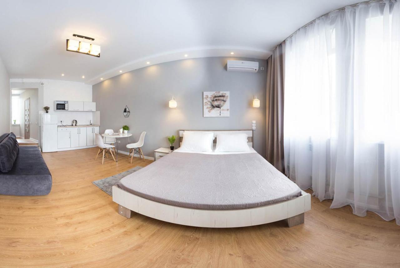 Lux Studio Near Metro Yaroslava Mudroho, Universytet - Chernyshevska Str 95-4 Κχαρκίβ Εξωτερικό φωτογραφία